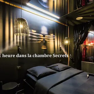 Avec Nuit Insolite Au Dandy Et Jacuzzi Privatise (adults Only) París